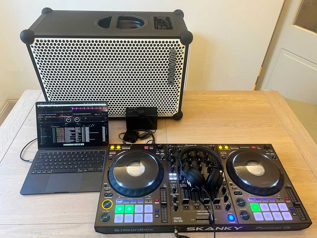 Soundboks 3 battery powered Pioneer DDJ1000